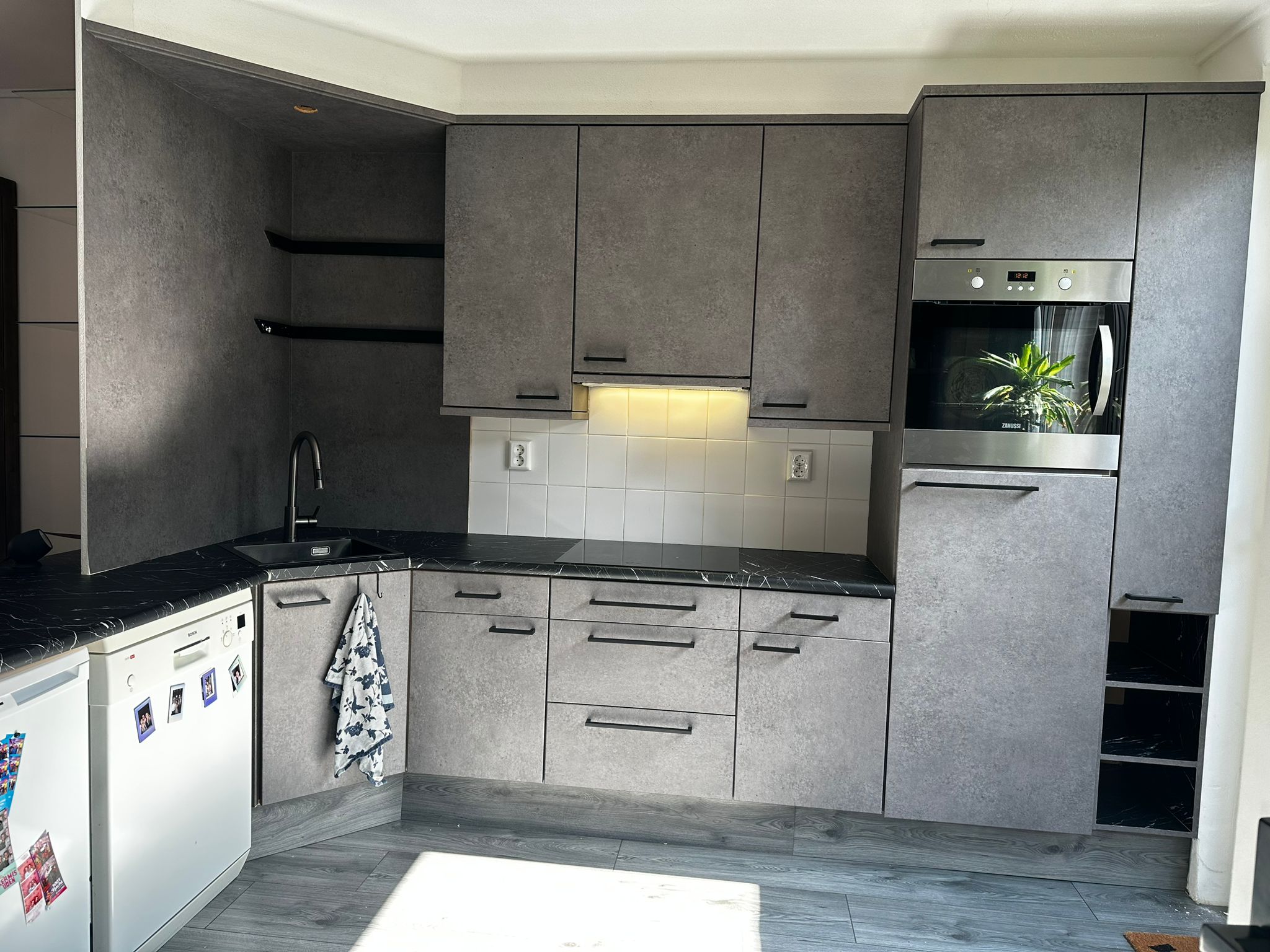 Dark Concrete Beton